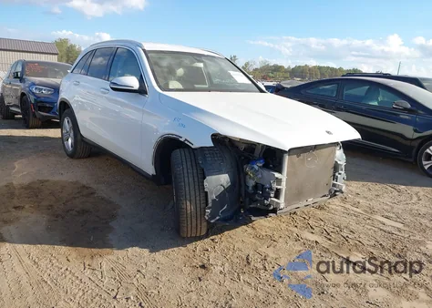 2017 Mercedes-Benz Glc 300 4Matic z USA, uszkodzony, nr VIN WDC0G4KB2HV012242